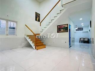 Nhà 60m2 1 trệt 1 lửng 3pn 3wc đối diện Vạn Phúc City 4,2tỷ tl