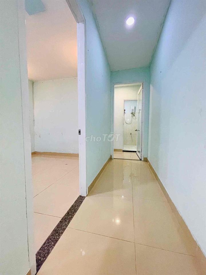 Nhà 60m2 1 trệt 1 lửng 3pn 3wc đối diện Vạn Phúc City 4,2tỷ tl