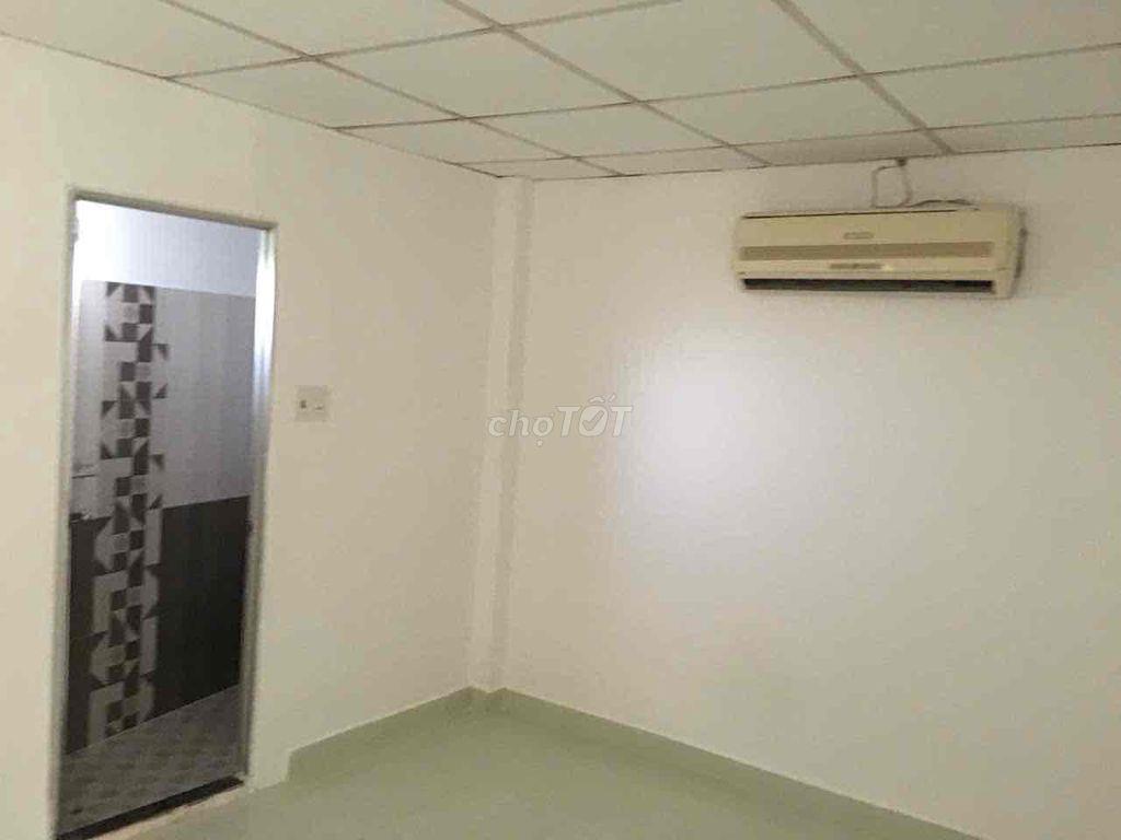 Nhà 65m2 1lầu 3pn 2wc HBC đối diện Gigamall