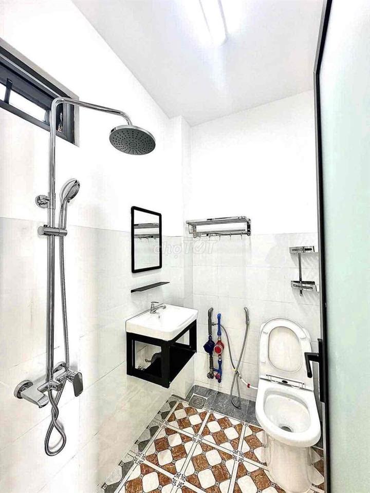 STUDIO GIƯỜNG TẦNG BAN CÔNG NGAY SPKT - NGÃ 4 THỦ ĐỨC - LÊ VĂN VIỆT
