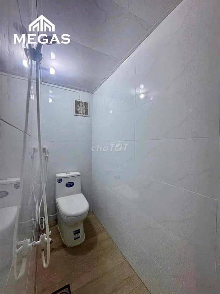 CHO THUÊ DÃY TRỌ GÁC CAO 2m NẰM NGAY CỔNG ĐH VĂN LANG