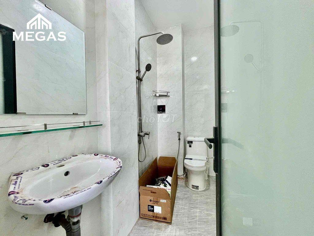 CHO THUÊ CĂN HỘ GIÁ RẺ CHỈ 10 PHÒNG NẰM NGAY NGÃ TƯ BÌNH THÁI