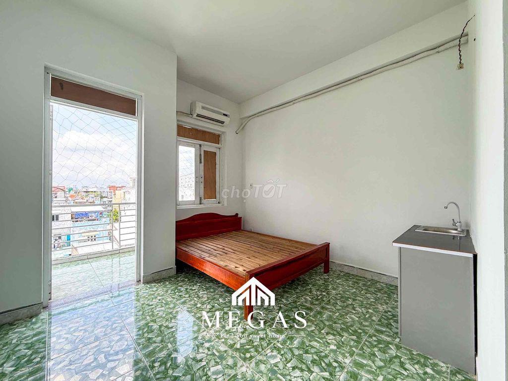 CHO THUÊ STUDIO CỬA SỔ BAN CÔNG NẰM NGAY NGÃ TƯ MK