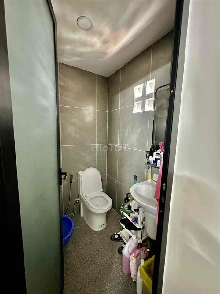 CHO THUÊ CĂN HỘ MỚI KENG 100% NẰM NGAY LÀNG ĐẠI HỌC