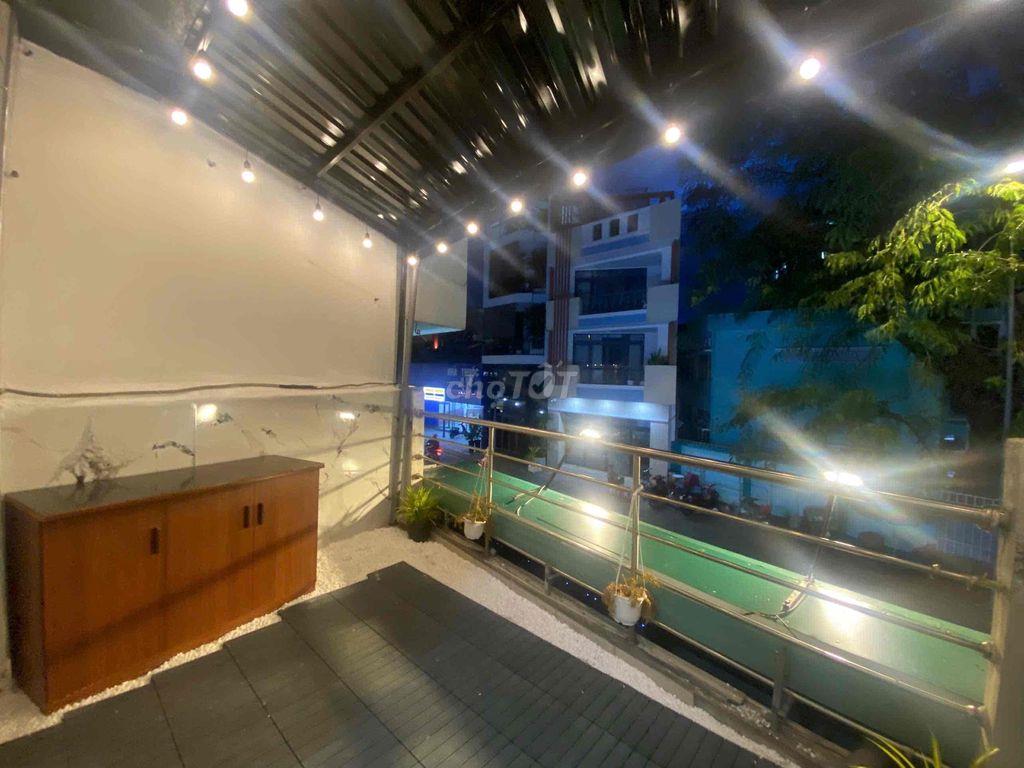 CHÍNH CHỦ CHO THUÊ STUDIO BAN CÔNG TÁCH BẾP NẰM NGAY TRUNG TÂM