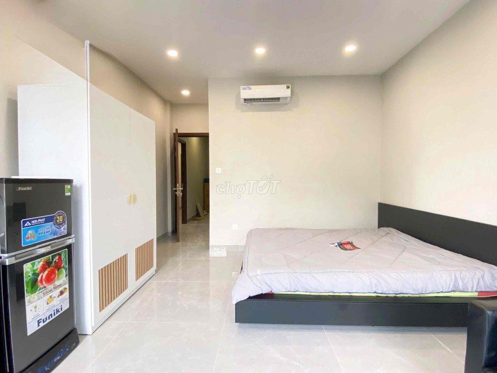 🔥 CĂN STUDIO CÓ BAN CÔNG RỘNG ĐÓN ÁNH SÁNG