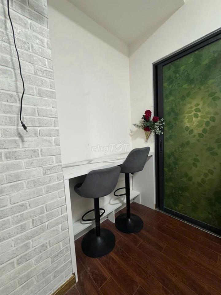 Cho 1 nữ thuê phòng nhỏ trong căn 3 PN