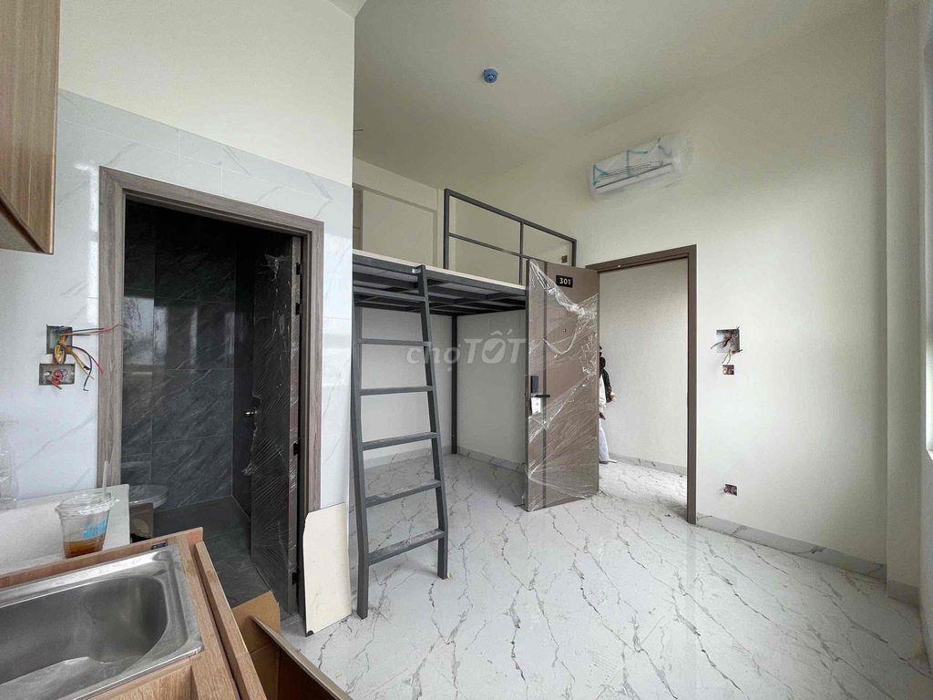 Duplex Ban Công, Ful Nội Thất - Ngay Ngã Tư TĐ, Lê Văn Việt,UTE,UEL