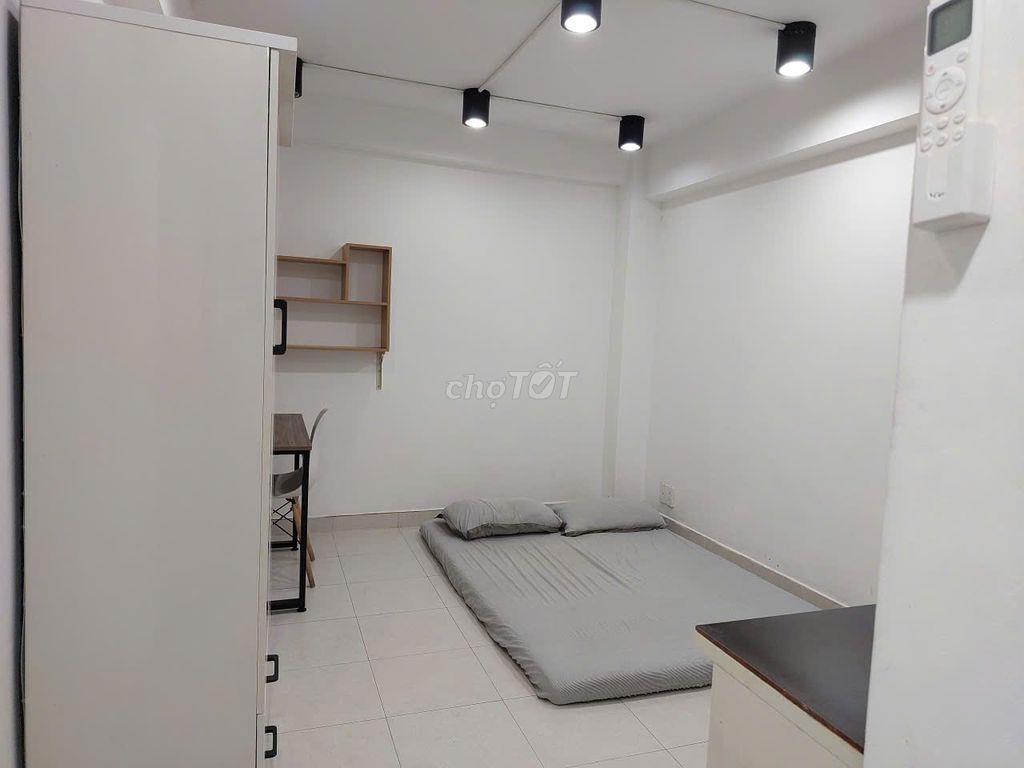 Chính chủ phòng full NT - Hồ Văn Huê, gần HV Hàng Không, ĐH Kinh Tế