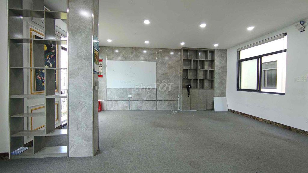 Cho thuê mặt bằng Vinhomes Grand Park mặt tiền đẹp kinh doanh ngay
