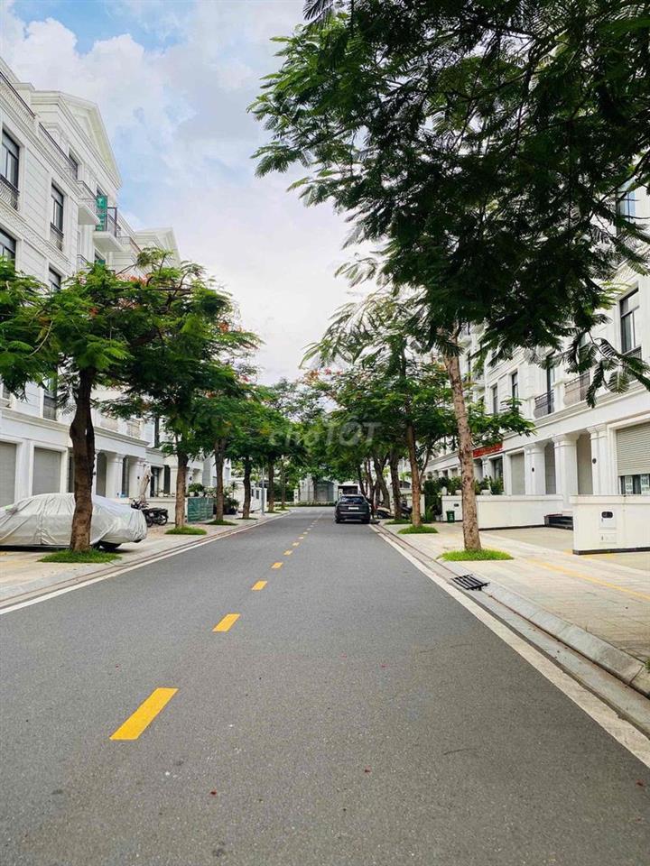 Cho thuê mặt bằng Vinhomes Grand Park mặt tiền đẹp kinh doanh ngay