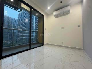 [ HOT ] 🔥 Share phòng Vinhomes Q9 2tr8 – Ban công thoáng  – Vào ở