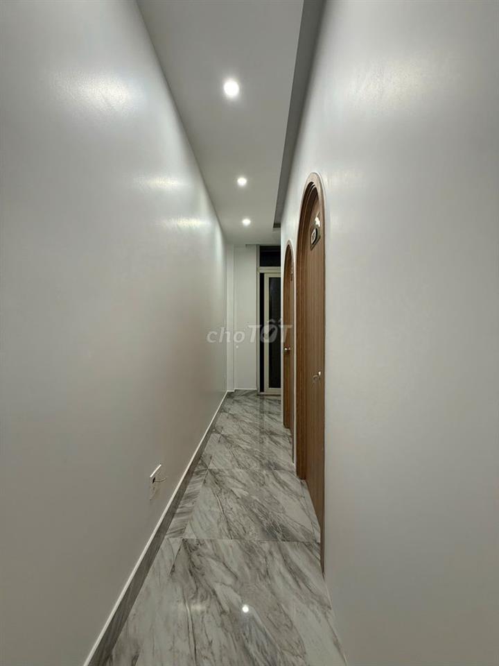 Cho thuê căn hộ 2PN trệt 100m2, full nội thất, 14tr - Vạn Phúc City