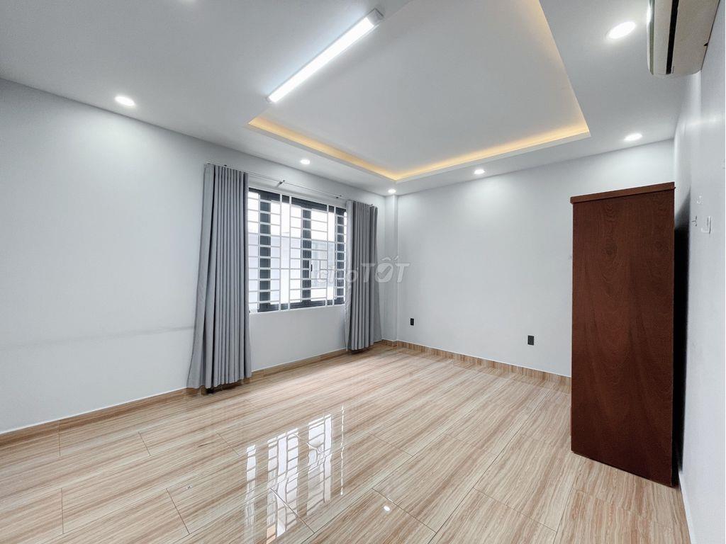 Chính Chủ Cho Thuê Văn Phòng 5x21m Chỉ 13Tr/Tháng - Vạn Phúc City