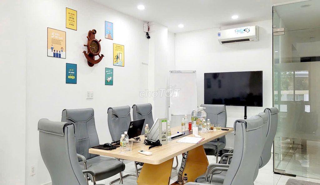 Văn Phòng Tầng Trệt 90m² Full Nội Thất Chỉ 16 Triệu - Vạn Phúc City