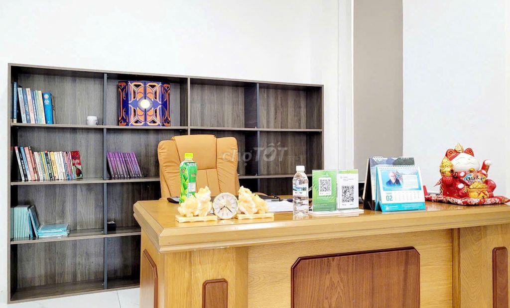 Văn Phòng Tầng Trệt 90m² Full Nội Thất Chỉ 16 Triệu - Vạn Phúc City