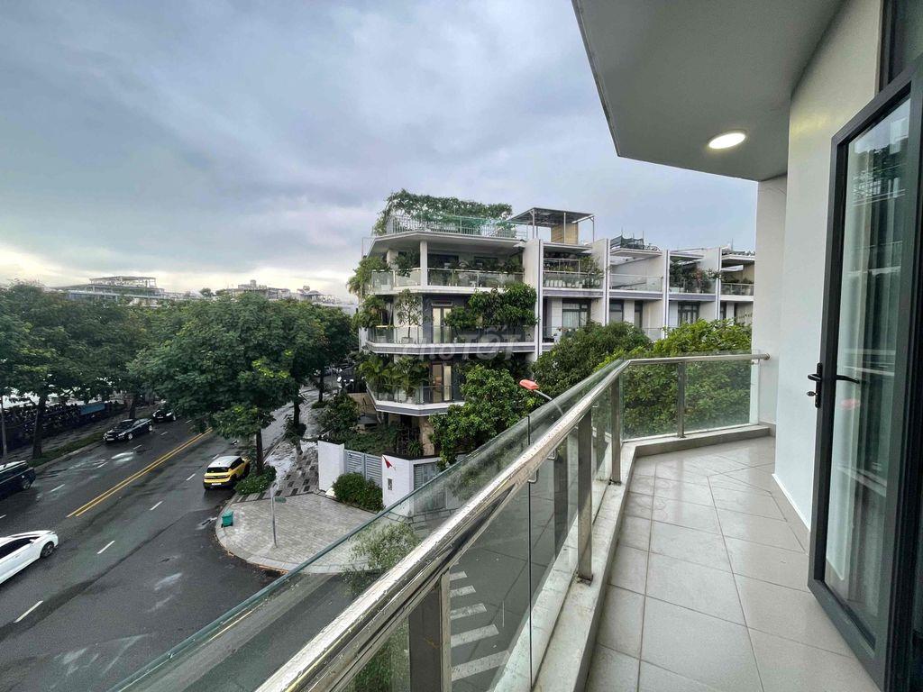 Cho thuê văn phòng góc 2 mặt tiền đường lớn giá 14tr - Vạn Phúc City