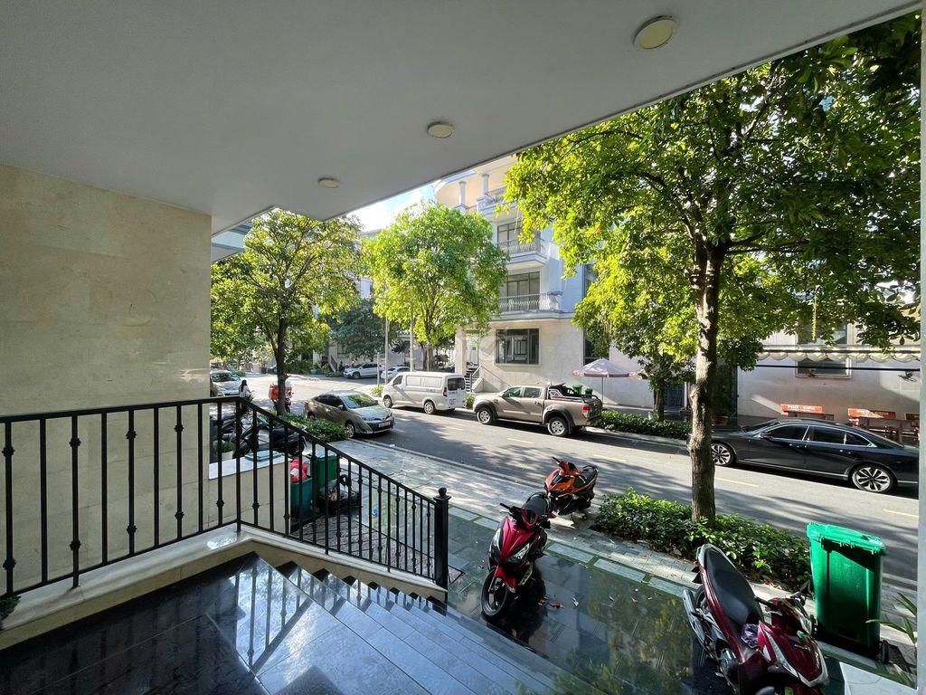 Cho Thuê MB Trệt 147m²  Vạn Phúc – Hầm Xe, Thang Máy – 18.5Triệu/tháng