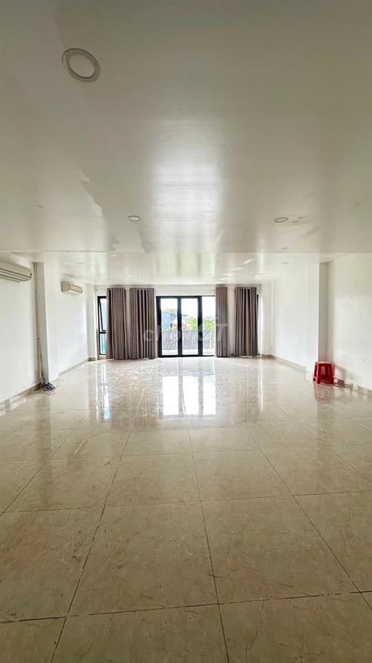 Cho Thuê Văn Phòng 65m² Sàn Trống Giá Chỉ 12 Triệu - Vạn Phúc City