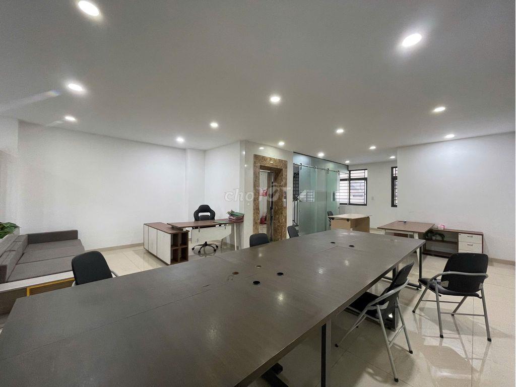 Cho thuê văn phòng 133m² full nội thất – chỉ 15,5tr | vạn phúc city