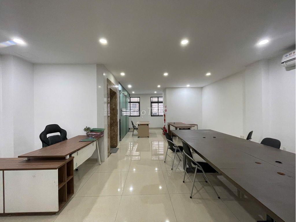 Cho thuê văn phòng 133m² full nội thất – chỉ 15,5tr | vạn phúc city