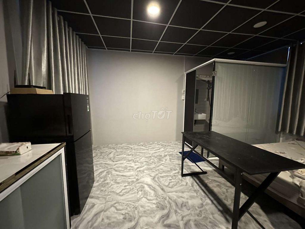 CHDV FULL NT GẦN TRẦN NÃO
