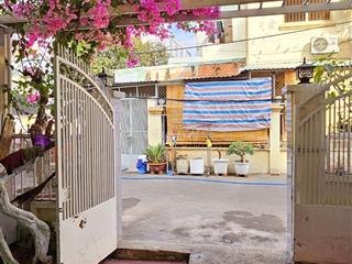 Mặt bằng kinh doanh có chỗ ở lại gần chợ Đo Đạc - Trần Não