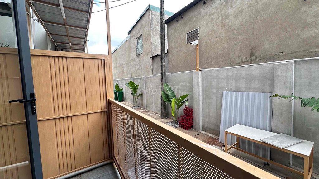 CHO THUÊ PHÒNG MẶT TIỀN LÊ VĂN VIỆT GẦN UTE VÀ UTC2 Ở ĐƯỢC 3 NGƯỜI