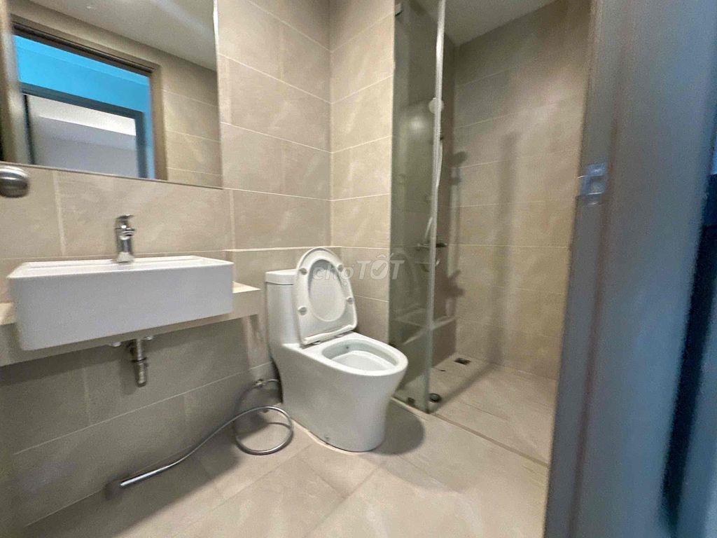 Cho thuê 2Pn CC Westgate, 6tr500 ở liền, 50 tiện ích và rất an ninh