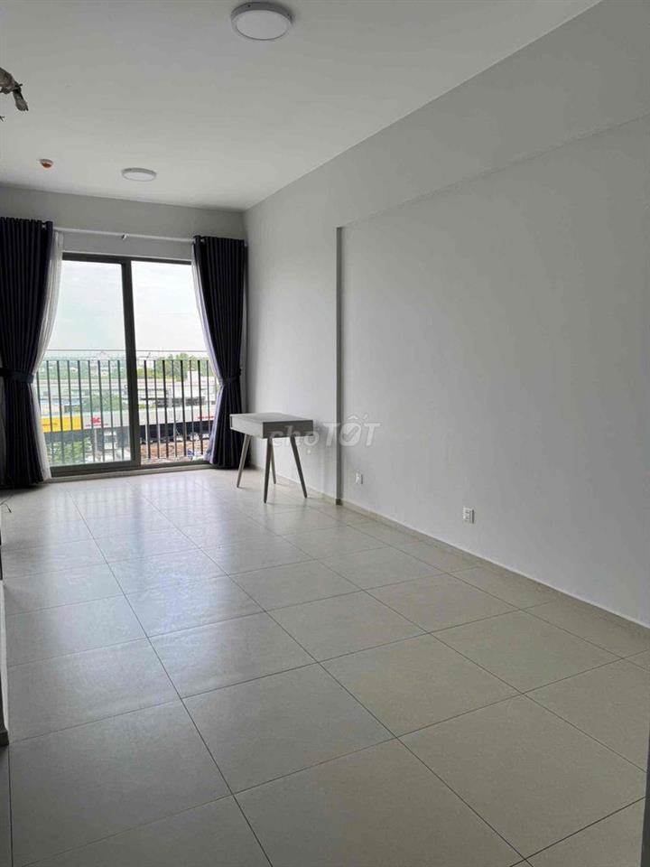 Cho thuê 2Pn CC Westgate, 6tr500 ở liền, 50 tiện ích và rất an ninh