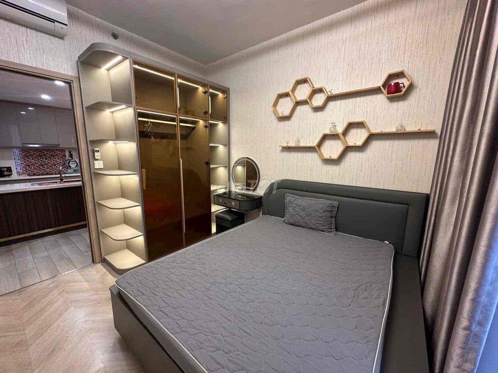 Cho thuê 3 ngủ Vip Masteri Vinhomes grandpark