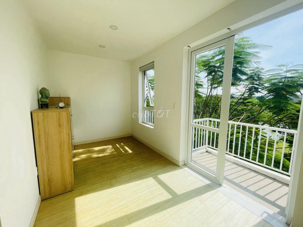 NHÀ PHỐ PARK RIVERSIDE - VIEW CÔNG VIÊN- 3 TẦNG -4PN 4WC - NT GẦN FULL