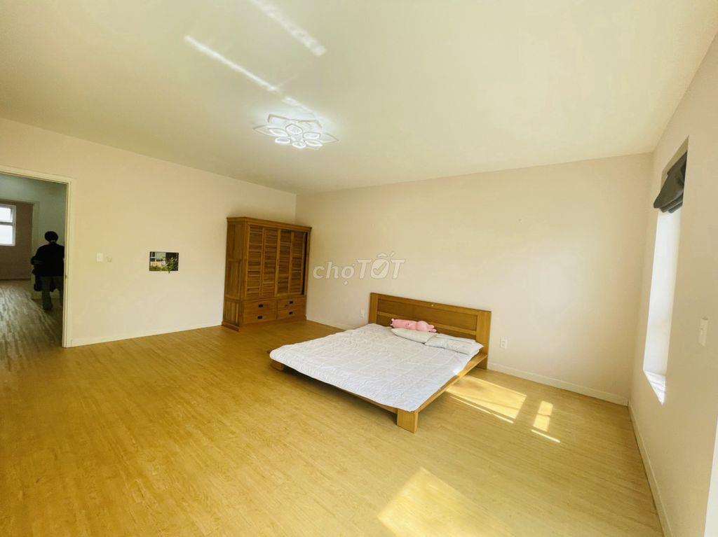 NHÀ PHỐ PARK RIVERSIDE - VIEW CÔNG VIÊN- 3 TẦNG -4PN 4WC - NT GẦN FULL