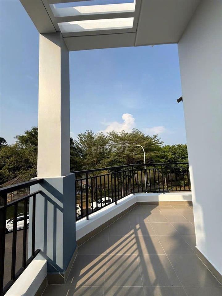 CĂN GÓC NTCB TIỆN LÀM CTY 12X15M - VIEW CÔNG VIÊN MÁT MẺ - 3 SÀN TRỐNG