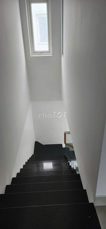 NHÀ LIÊN KỀ MEGA VILLAGAE KHANG ĐIỀN - PHÚ HỮU Q9 - FULL NT - 3 TẦNG
