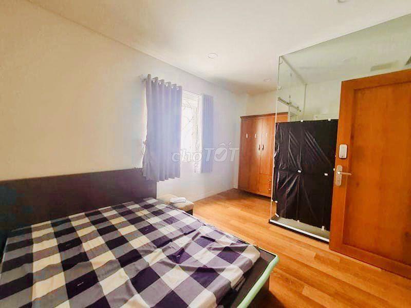 NHÀ COMPOUND MELOSA KHANG ĐIỀN - 3 TẦNG - 4PN 4WC - SÂN ĐẬU Ô TÔ RIÊNG
