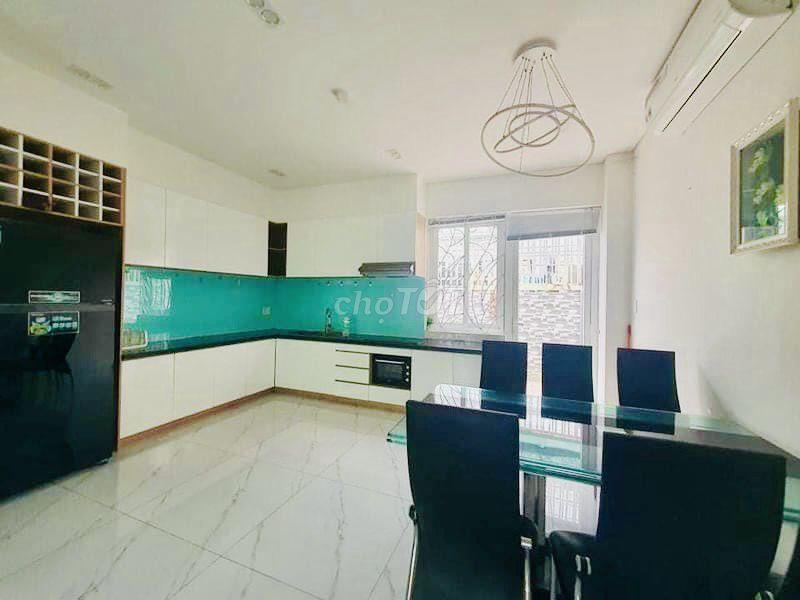 NHÀ COMPOUND MELOSA KHANG ĐIỀN - 3 TẦNG - 4PN 4WC - SÂN ĐẬU Ô TÔ RIÊNG