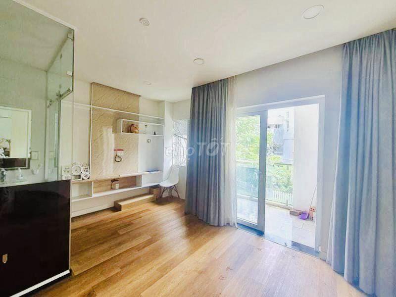 NHÀ COMPOUND MELOSA KHANG ĐIỀN - 3 TẦNG - 4PN 4WC - SÂN ĐẬU Ô TÔ RIÊNG
