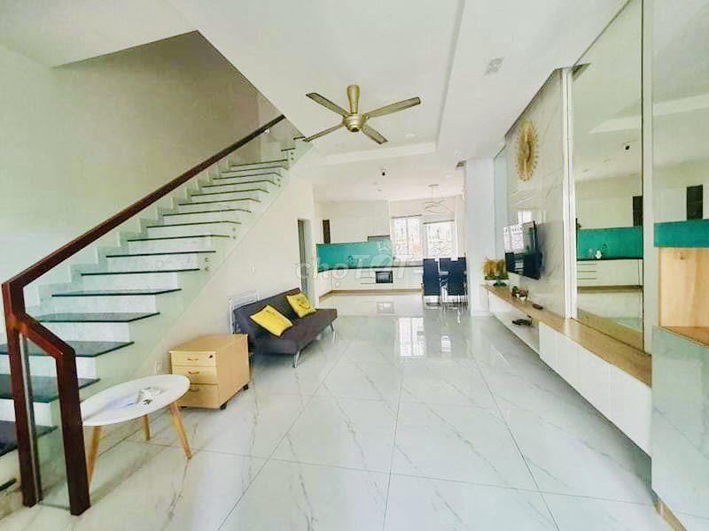 NHÀ COMPOUND MELOSA KHANG ĐIỀN - 3 TẦNG - 4PN 4WC - SÂN ĐẬU Ô TÔ RIÊNG