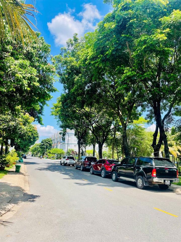 NHÀ NGUYÊN CĂN KDC PARK RIVERSIDE - LIÊN PHƯỜNG Q9 - 3 TẦNG - SÂN Ô TÔ