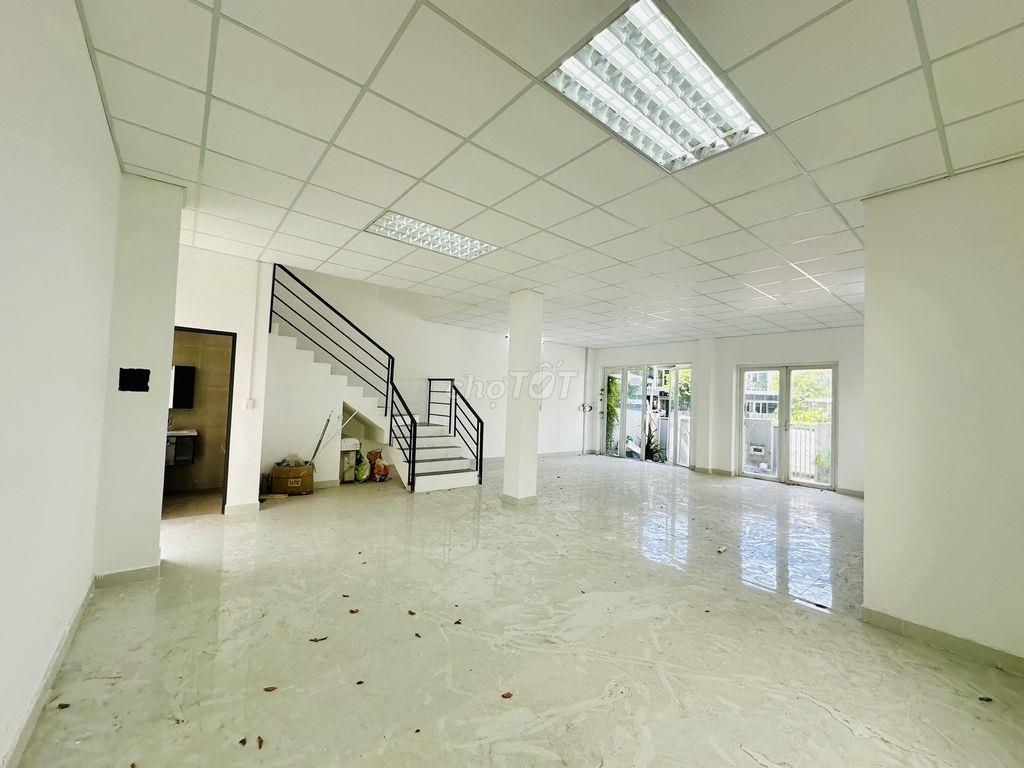 CĂN GÓC KHU COMPOUND MEGA VILLAGE KHANG ĐIỀN - 3 SÀN TRỐNG CÓ MÁY LẠNH