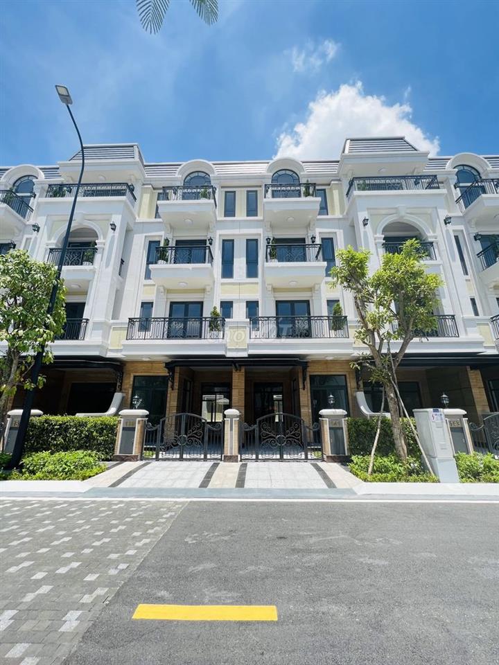 NHÀ PHỐ CLASSIA KHANG ĐIỀN -4 TẦNG FUL NT HIỆN ĐẠI -THANG MÁY -BV 24/7