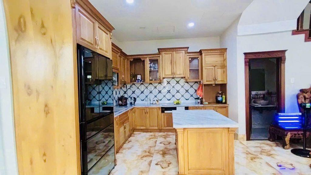 BIỆT THỰ SONG LẬP CĂN BIÊN MELOSA KHANG ĐIỀN -3 TẦNG 8X18M CÓ SÂN VƯỜN