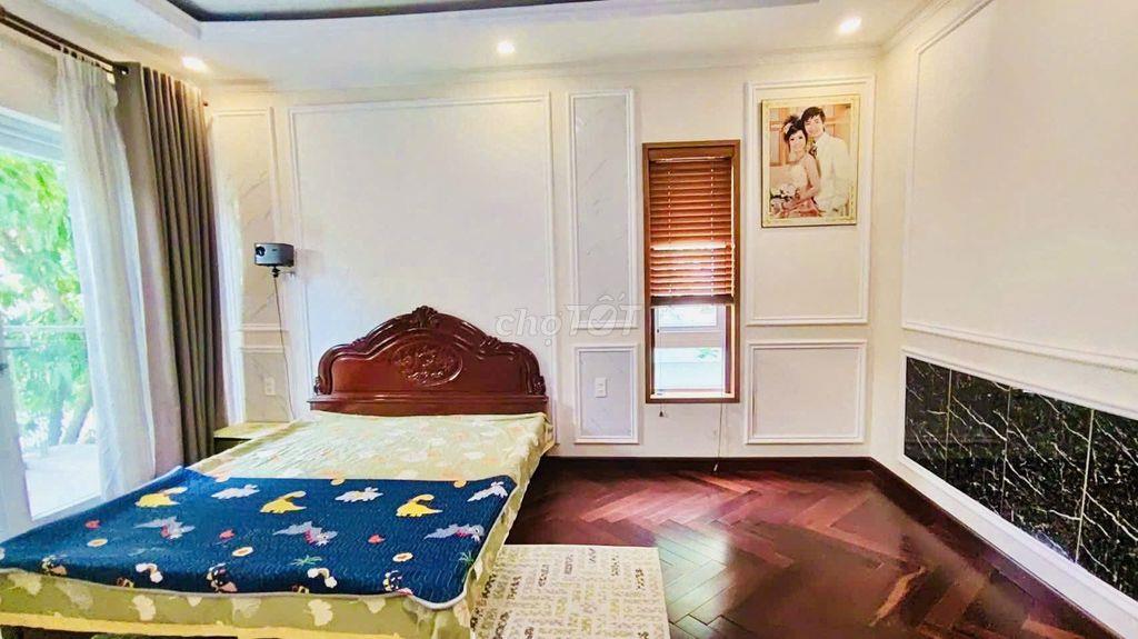 BIỆT THỰ SONG LẬP CĂN BIÊN MELOSA KHANG ĐIỀN -3 TẦNG 8X18M CÓ SÂN VƯỜN