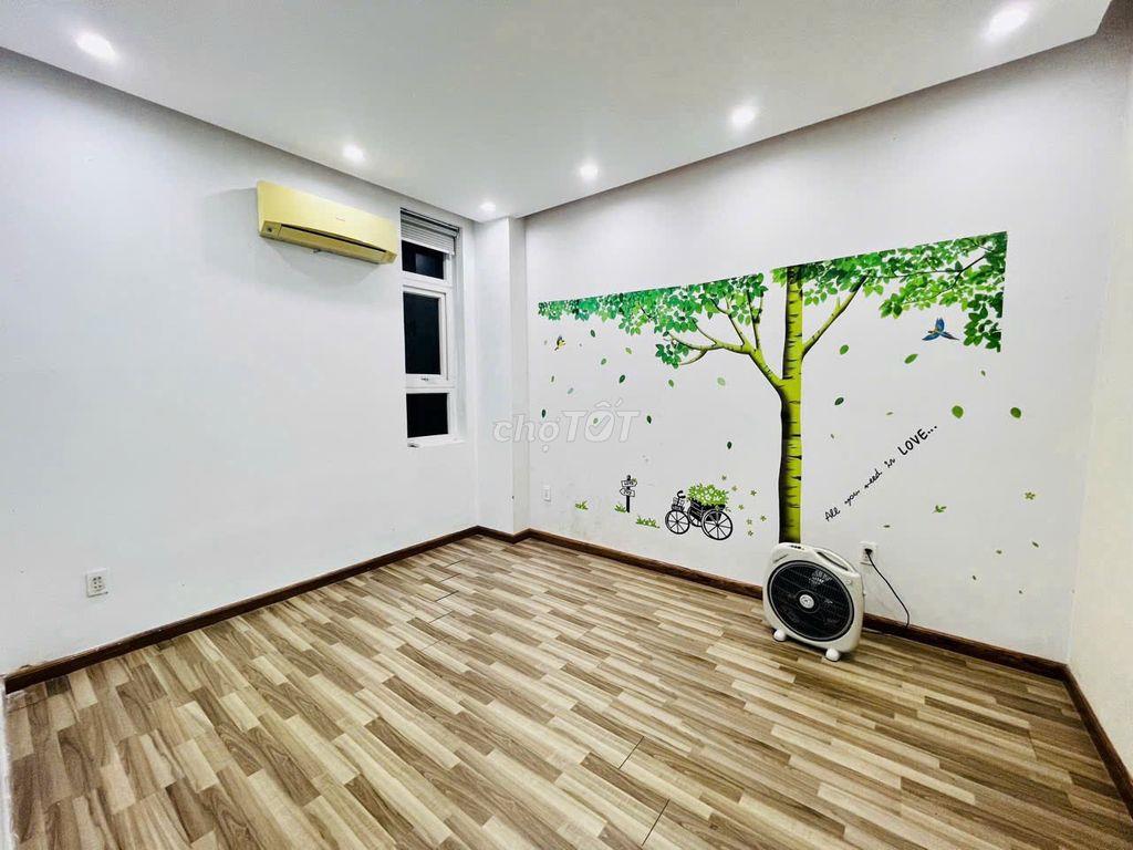 NHÀ PHỐ PARK RIVERSIDE - LIÊN PHƯỜNG Q9 - FULL NT - 3PN 3WC - 3 TẦNG