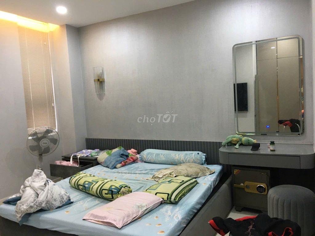 NHÀ COMPOUND PARK RIVERSIDE CÓ BV- NT MỚI ĐẸP - 3 TẦNG SÂN Ô TÔ RIÊNG