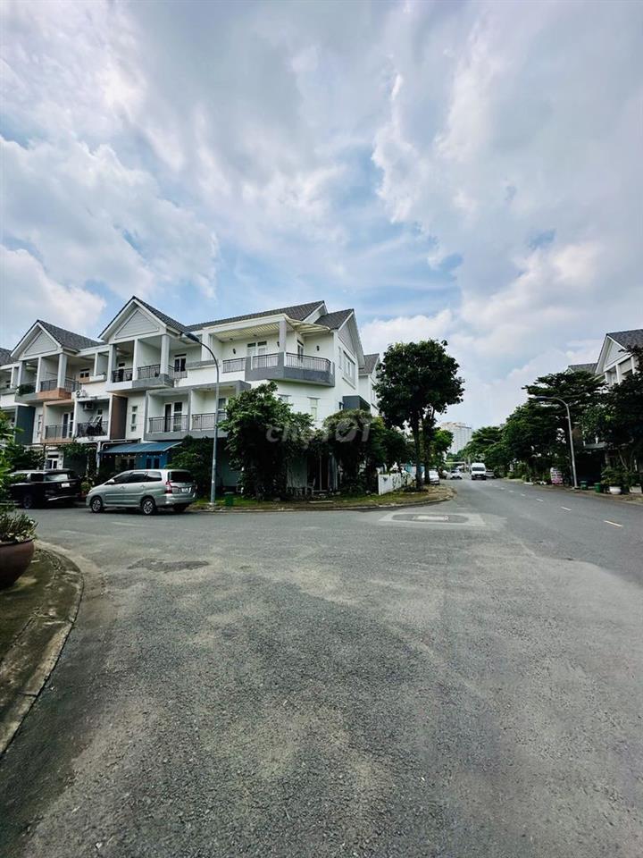 BT GÓC PARK RIVERSIDE - LIÊN PHƯỜNG Q9 -FULL NT CAO CẤP - AN NINH 24/7