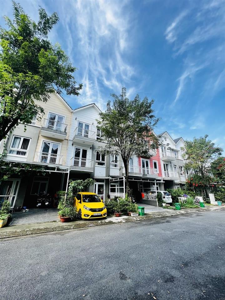 NHÀ PHỐ KDC LIÊN PHƯỜNG - PARK RIVERSIDE Q9 - 3 TẦNG 5X15M - BV 24/7