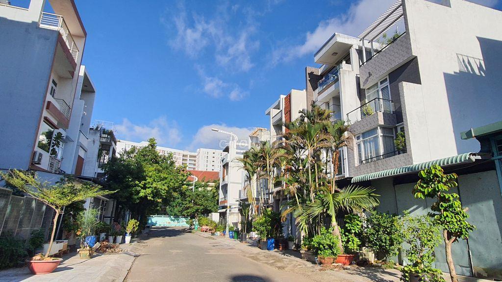 Bán nhà mặt tiền đường 57