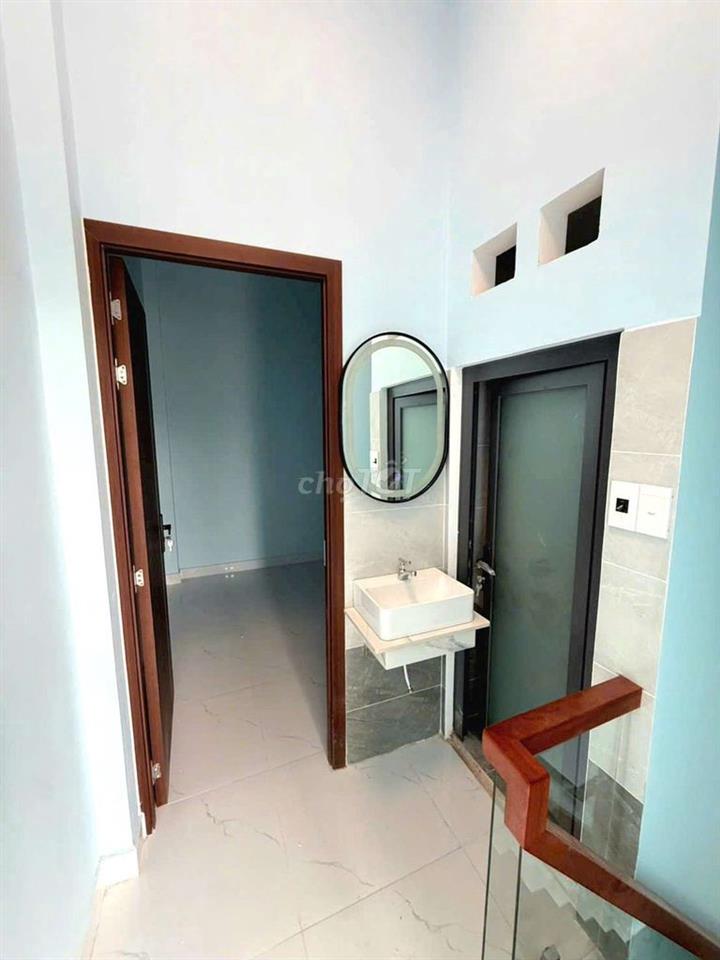 MTKD 3 tầng mới|Gần Gigamall | Oto đỗ cửa |Thông tứ phía| Chỉ 5.xx xíu